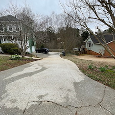 A-Driveway-and-House-Washing-Project-done-in-Lawrenceville-GA 2