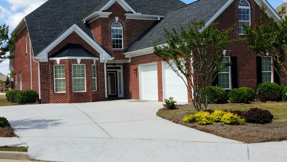 A House Washing and Driveway Cleaning Project in Grayson, GA