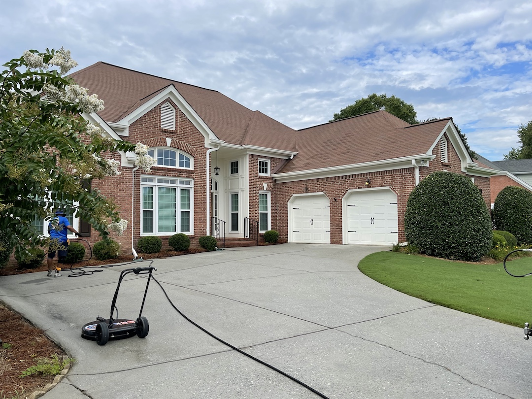 Driveway Cleaning and Concrete Cleaning in Grayson, GA